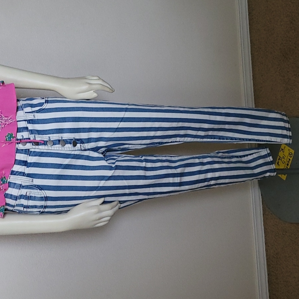 J BRAND  jeans